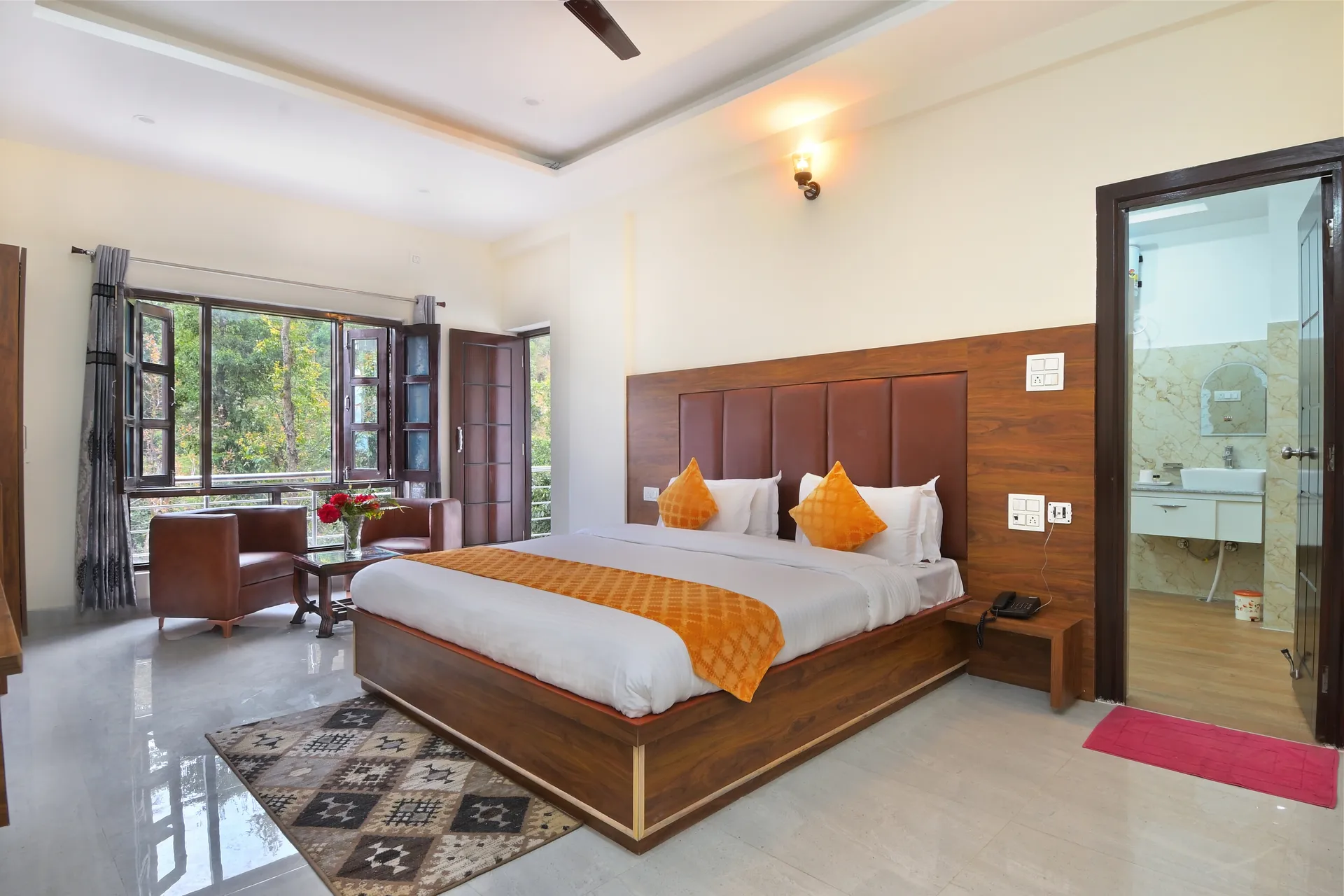 Hotel Dhanolti View by LA Riqueza Room