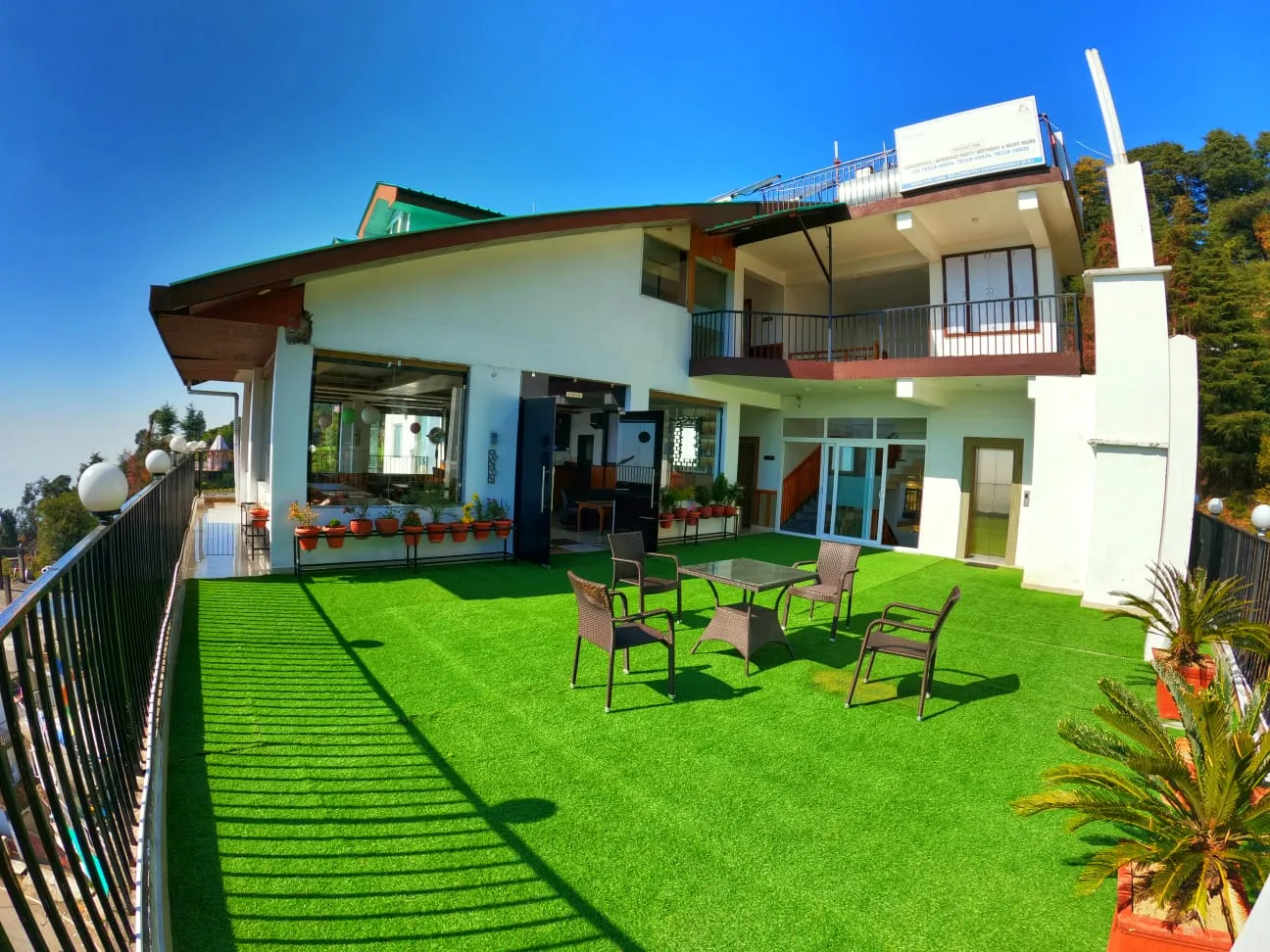 DLS Hotel Shiva Sanctuary and Spa Common Area