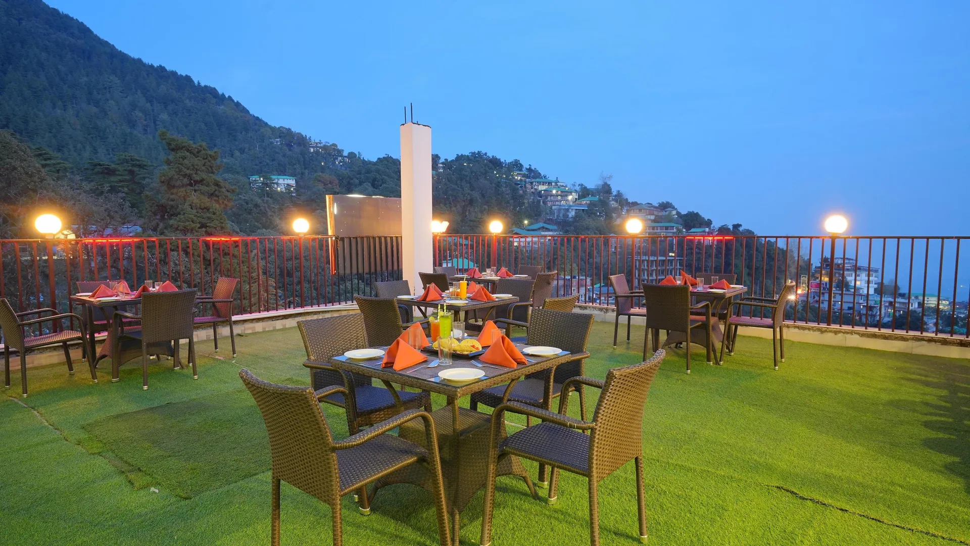 DLS Hotel Shiva Sanctuary and Spa Common Area