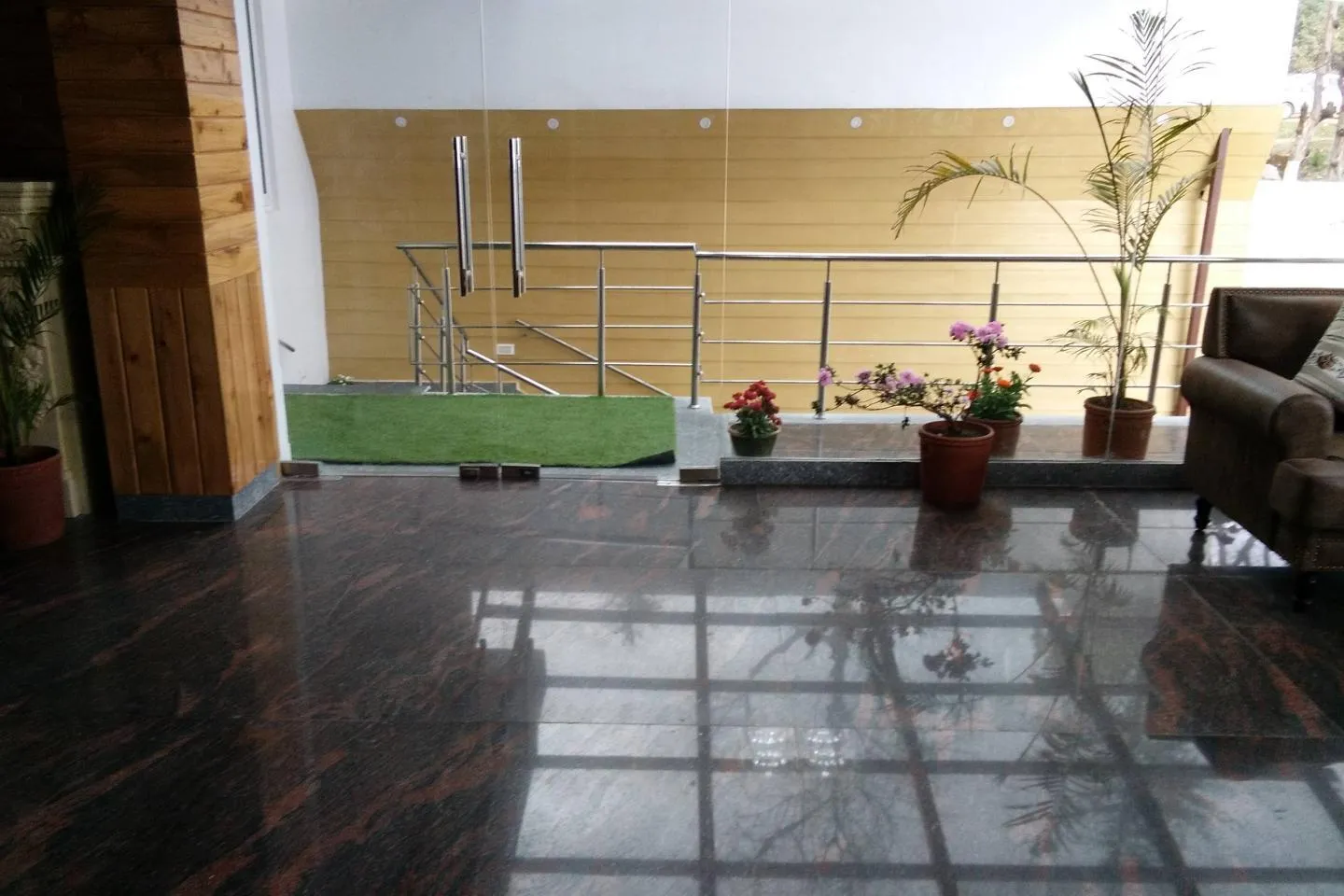 DLS Hotel Shiva Sanctuary and Spa Entrance