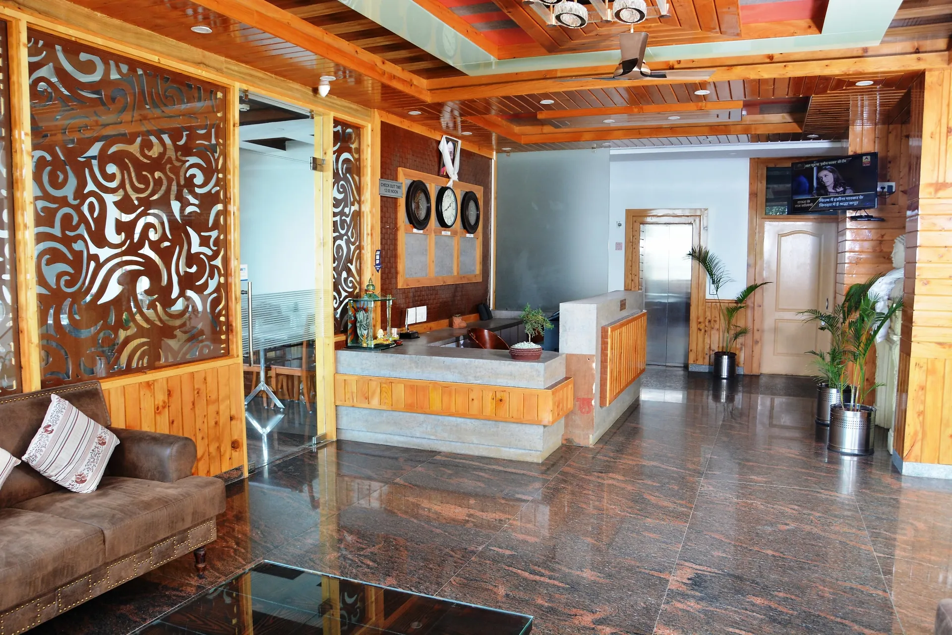 DLS Hotel Shiva Sanctuary and Spa Reception
