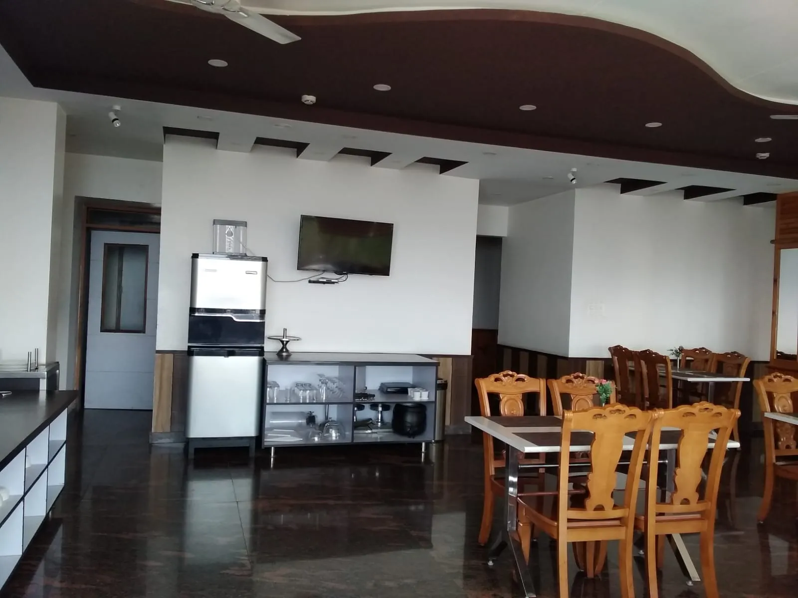 DLS Hotel Shiva Sanctuary and Spa Restaurant