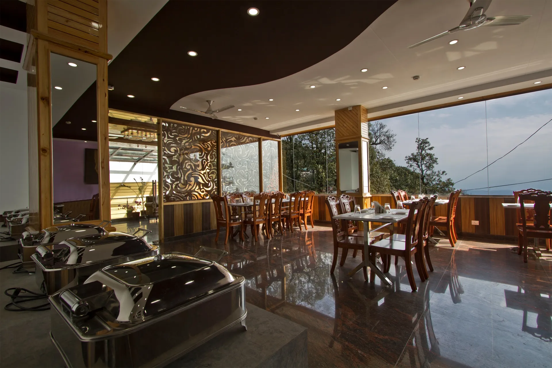DLS Hotel Shiva Sanctuary and Spa Restaurant