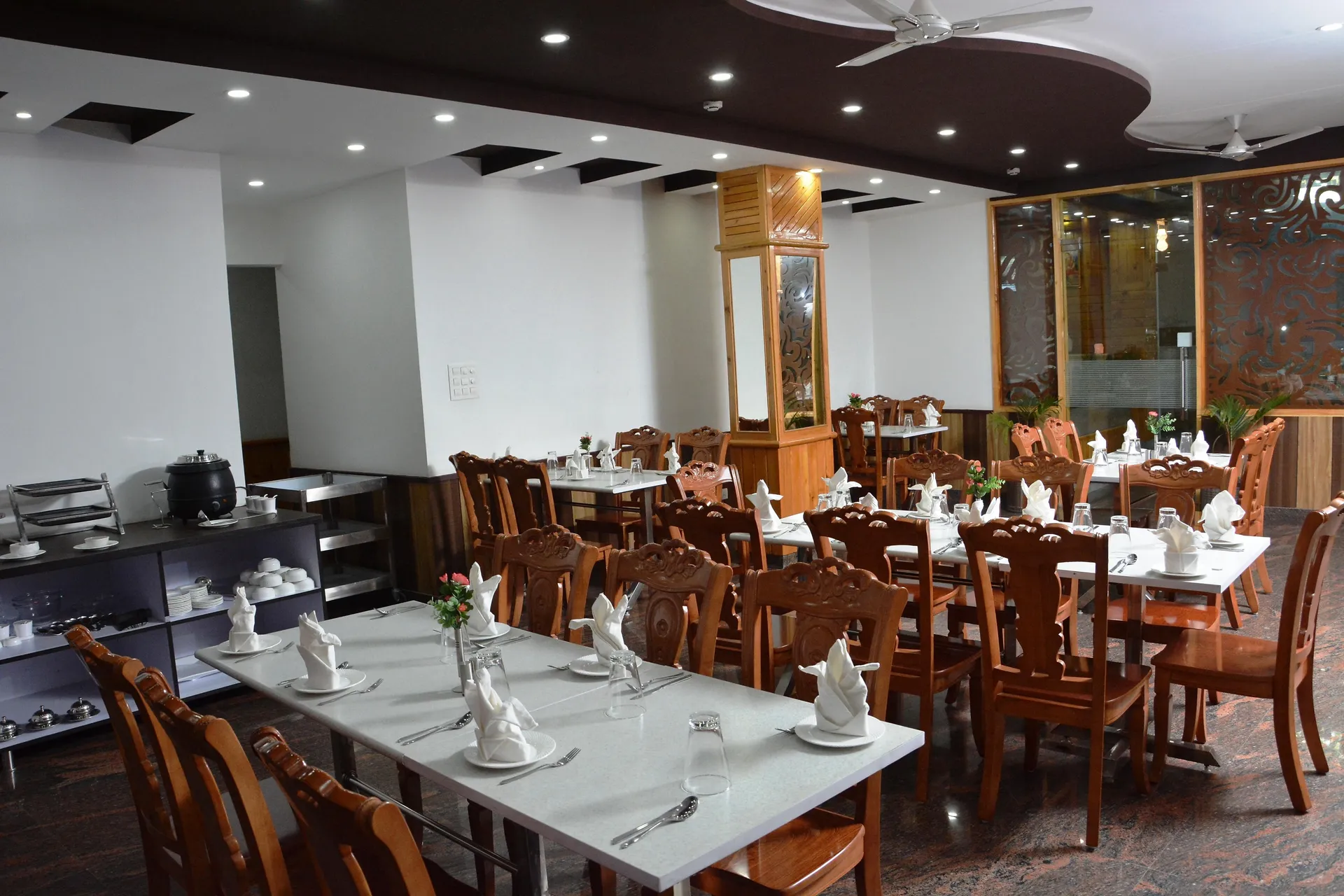 DLS Hotel Shiva Sanctuary and Spa Restaurant