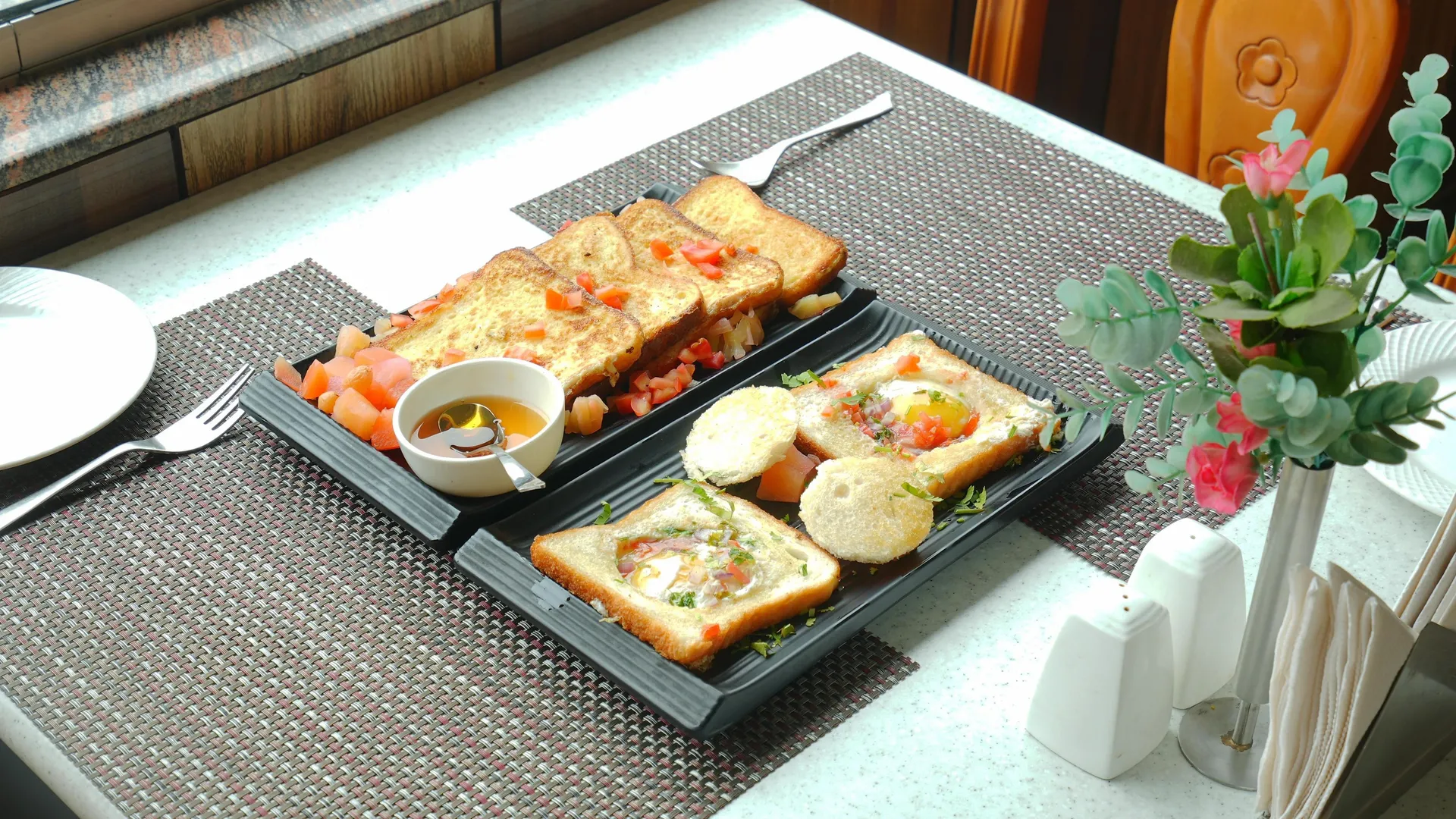 DLS Hotel Shiva Sanctuary and Spa Restaurant