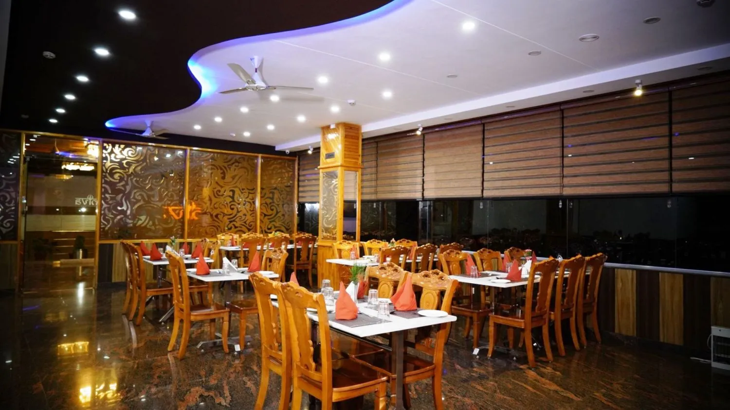 DLS Hotel Shiva Sanctuary and Spa Restaurant