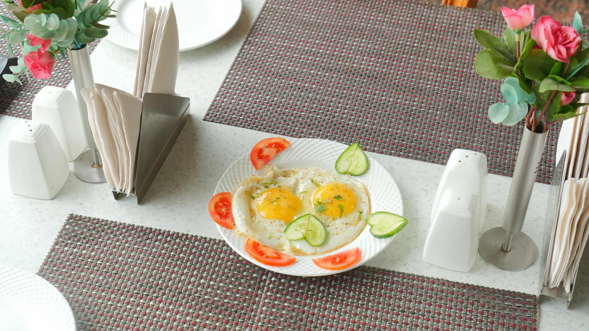 DLS Hotel Shiva Sanctuary and Spa Restaurant