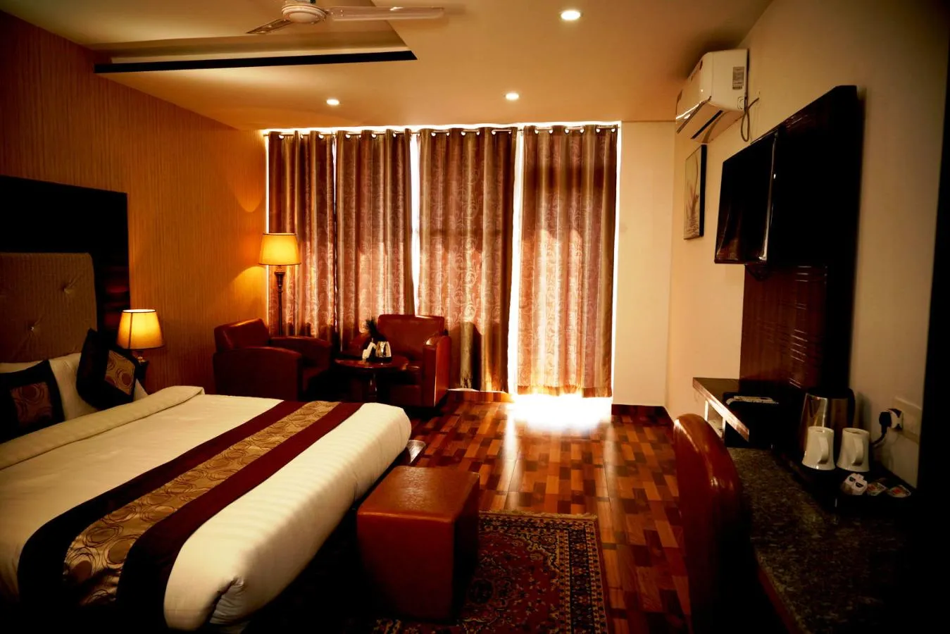 DLS Hotel Shiva Sanctuary and Spa Room