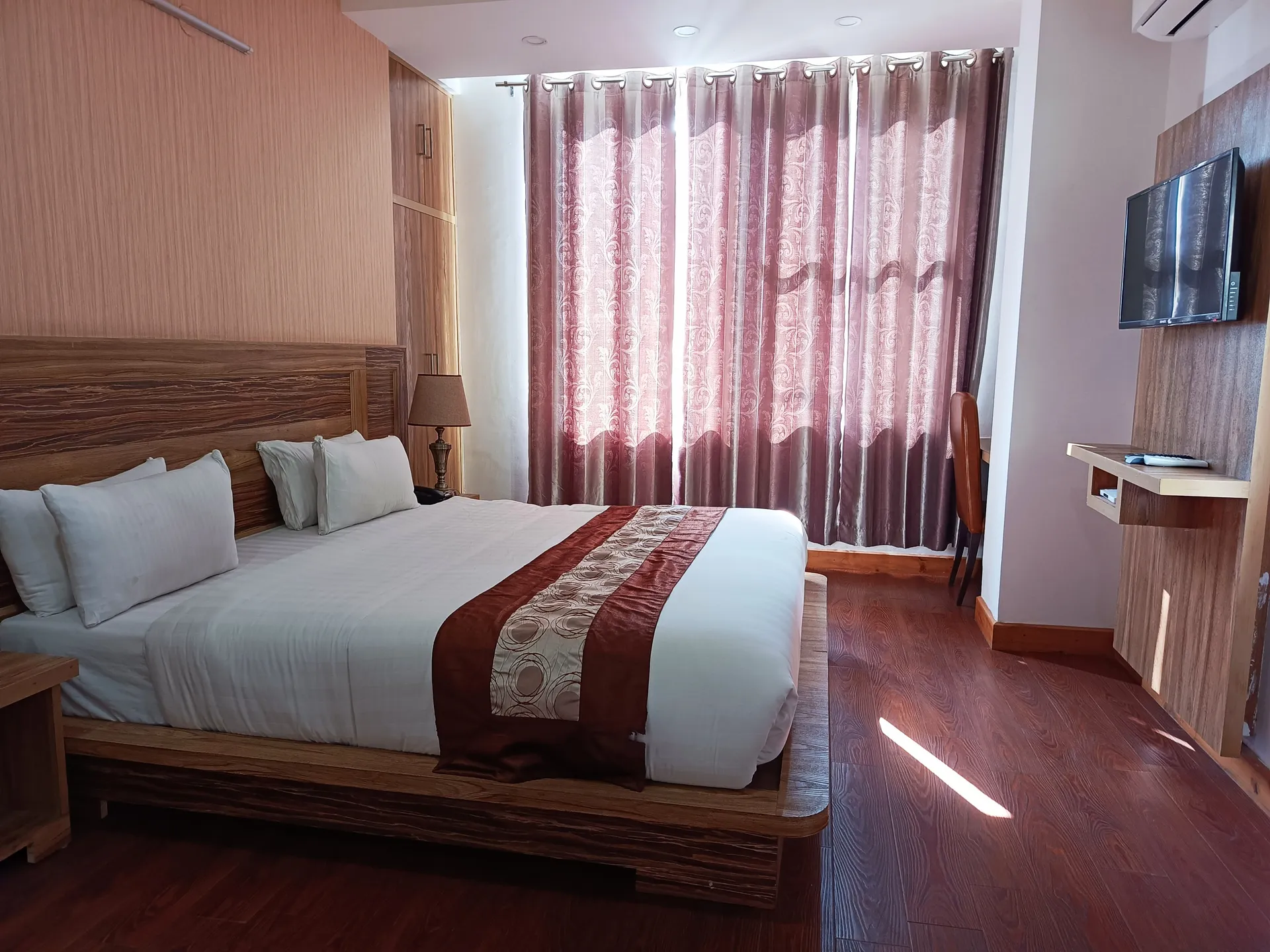 DLS Hotel Shiva Sanctuary and Spa Room