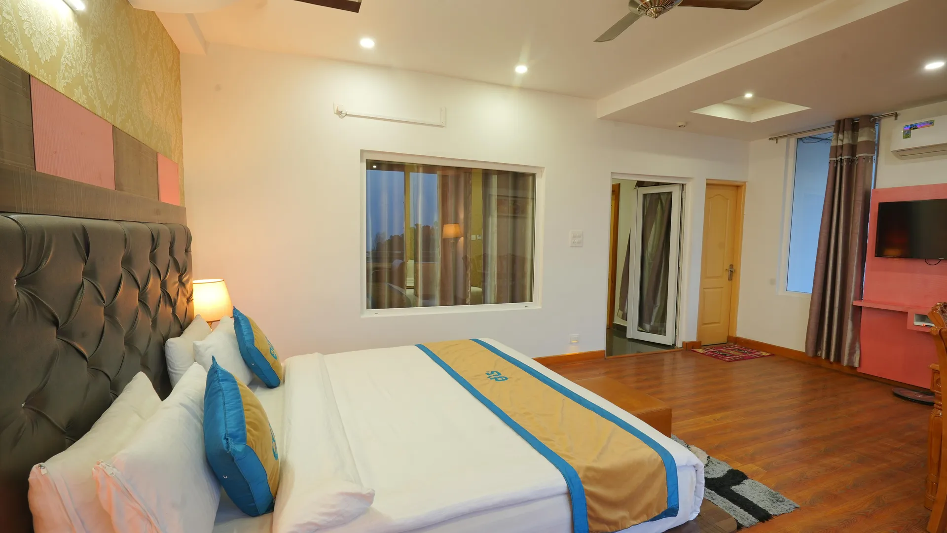 DLS Hotel Shiva Sanctuary and Spa Room