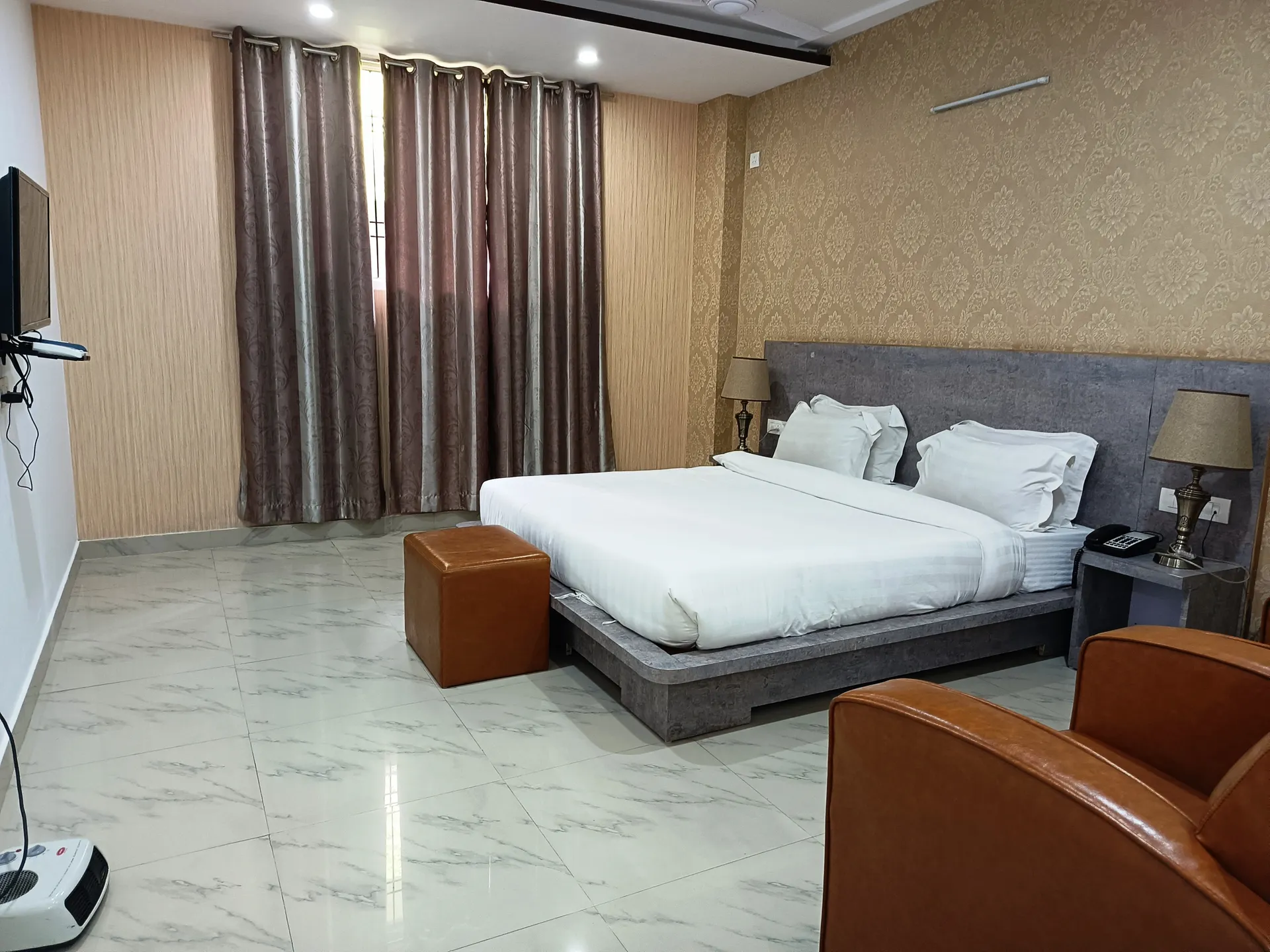 DLS Hotel Shiva Sanctuary and Spa Room