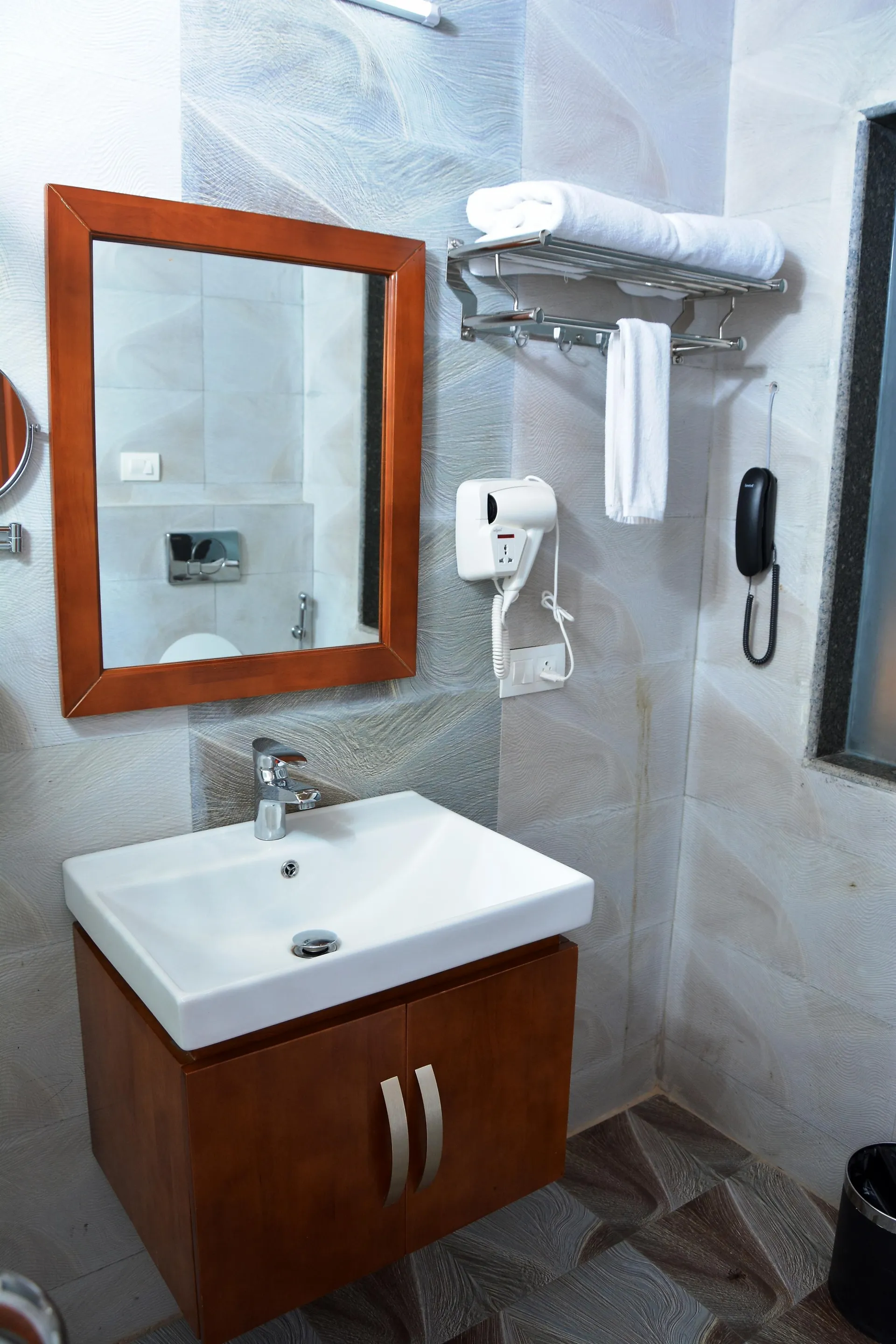 DLS Hotel Shiva Sanctuary and Spa Room