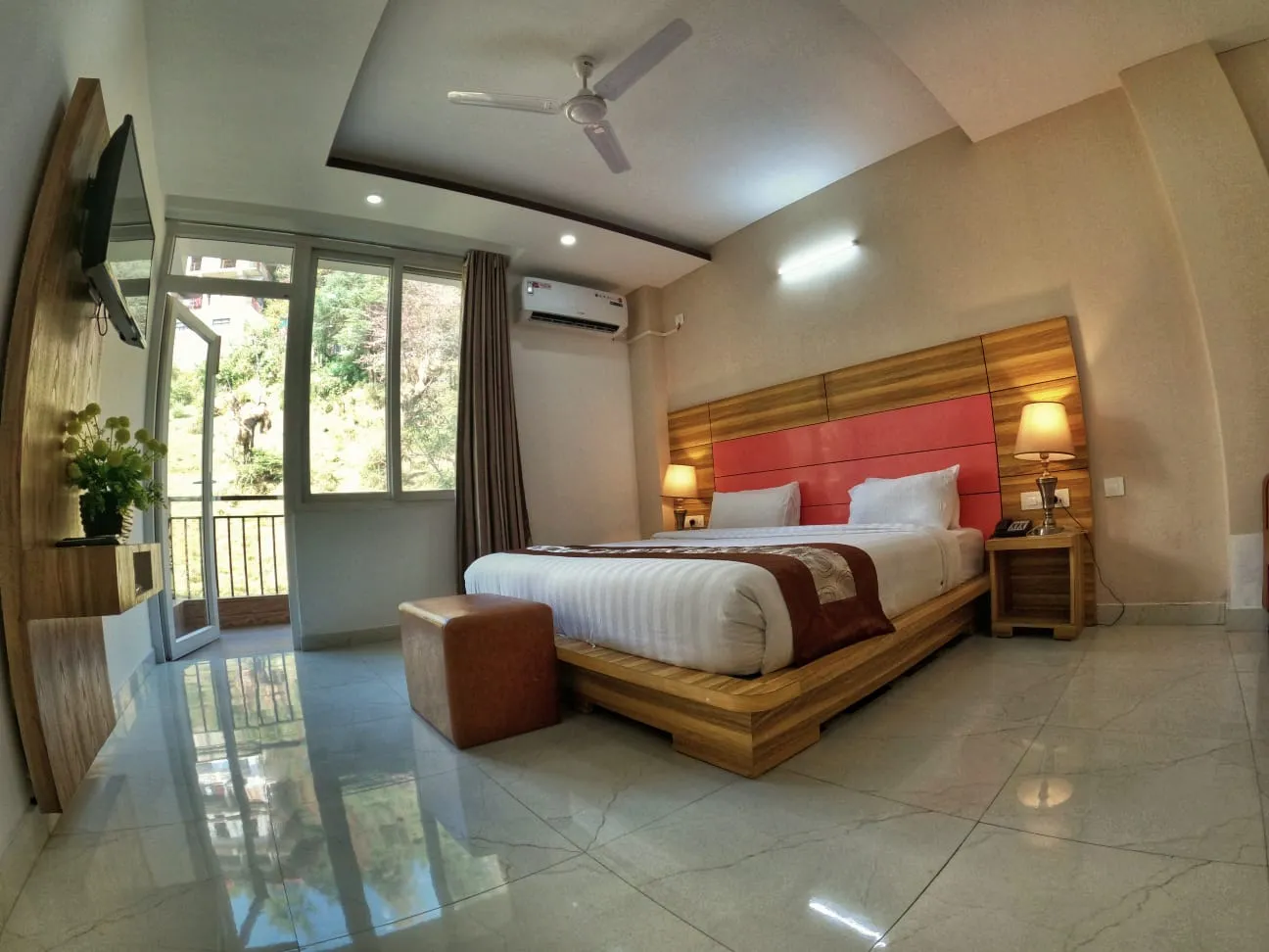 DLS Hotel Shiva Sanctuary and Spa Room