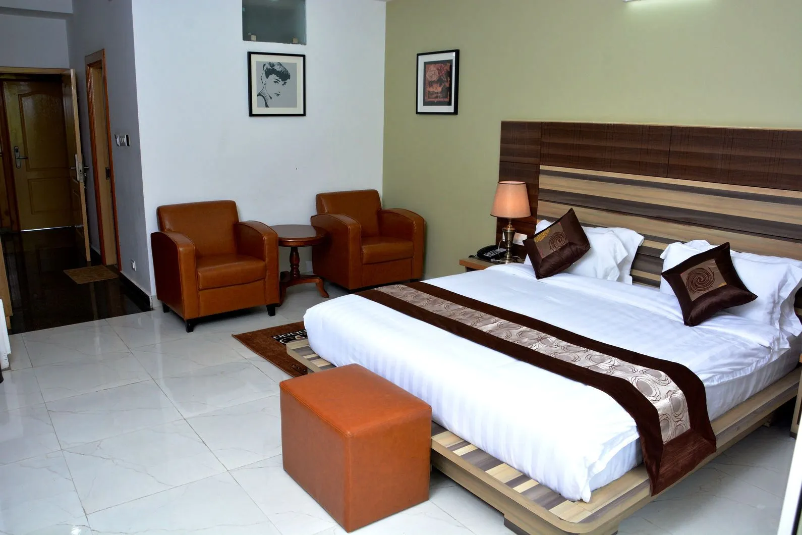 DLS Hotel Shiva Sanctuary and Spa Room