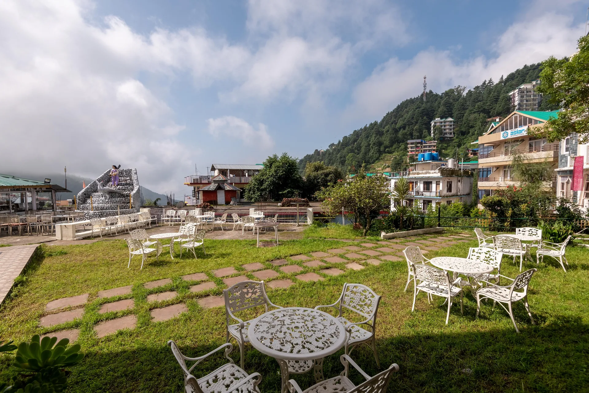 DLS Meghavan Resort Garden
