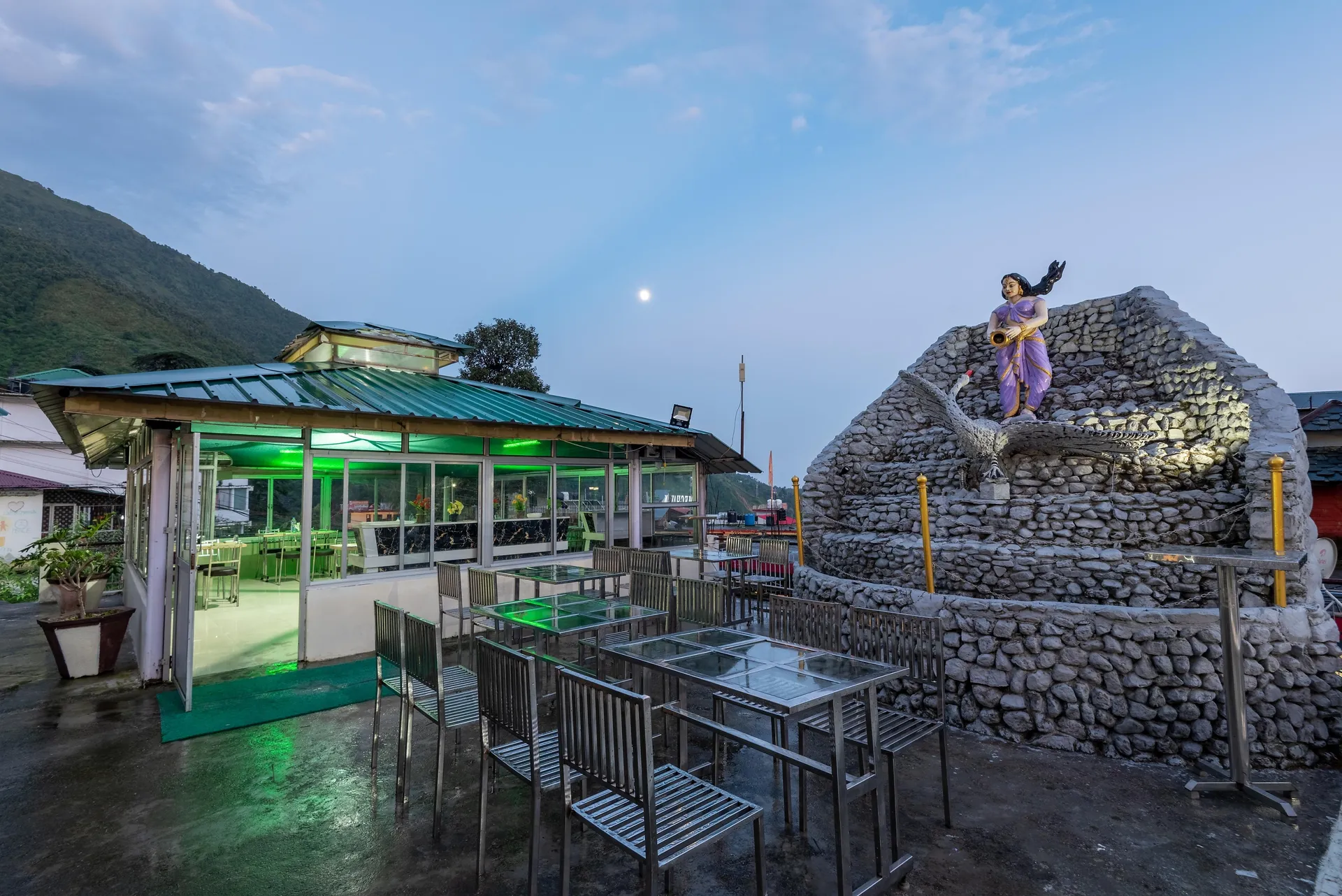 DLS Meghavan Resort Restaurant