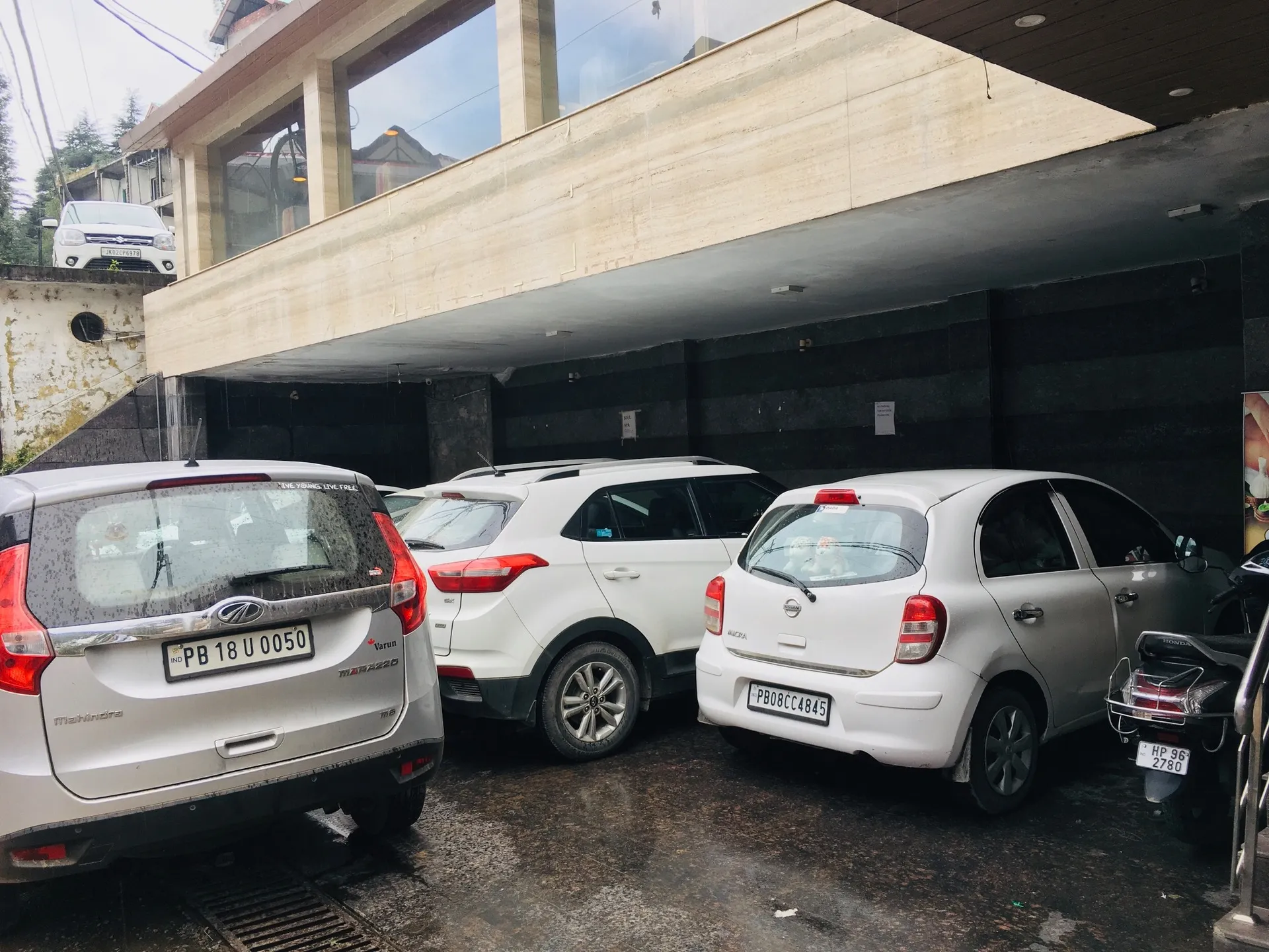 DLS Spring Valley Resort and Spa Parking