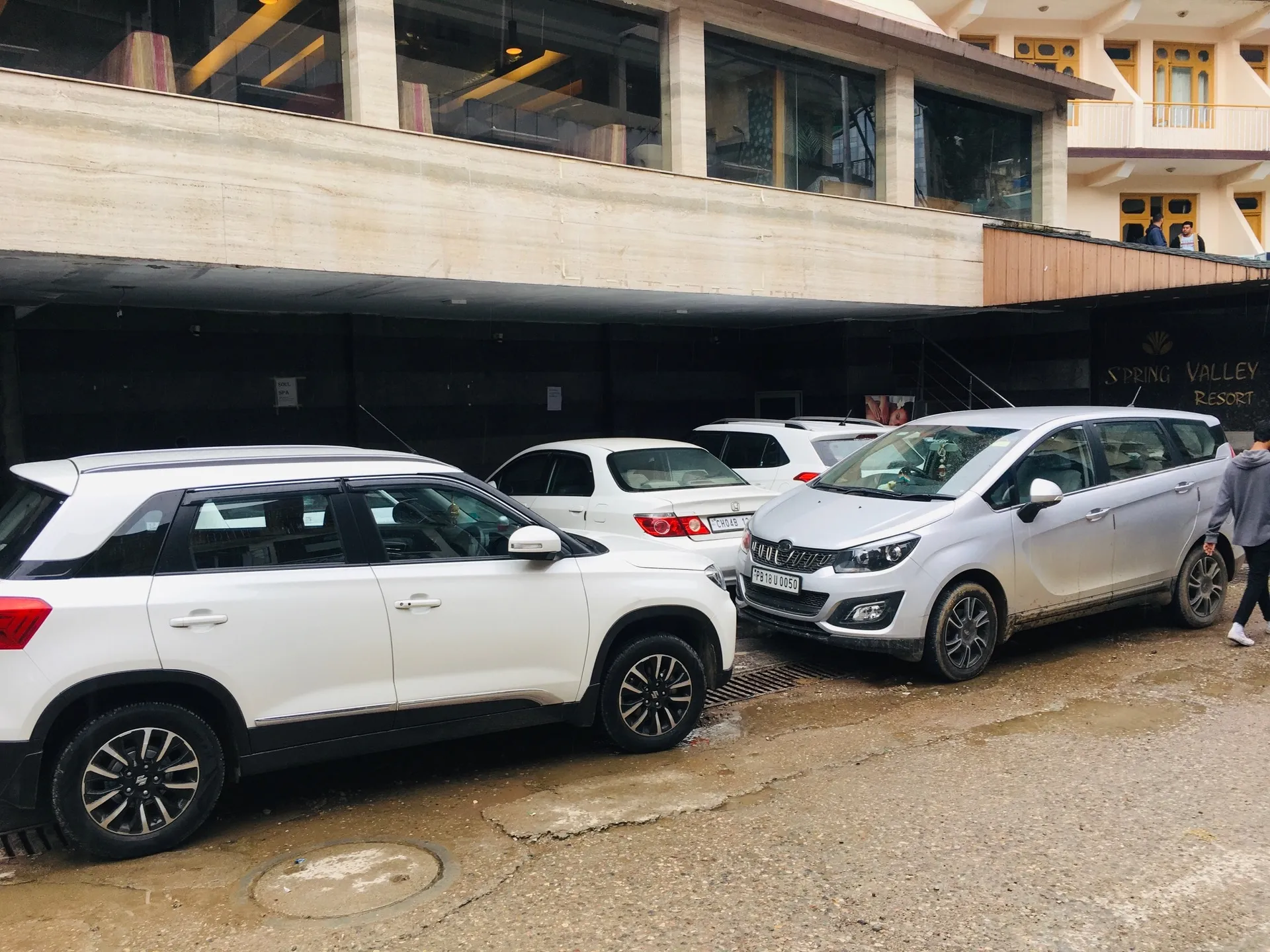DLS Spring Valley Resort and Spa Parking
