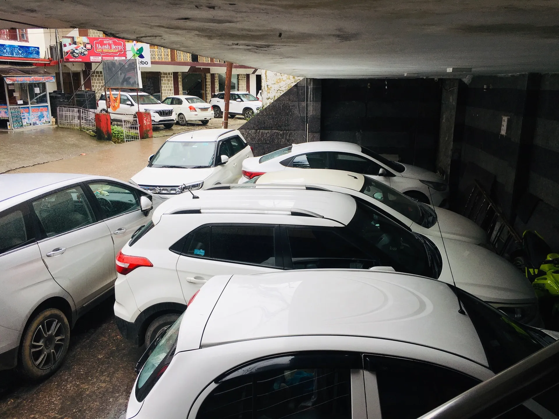 DLS Spring Valley Resort and Spa Parking