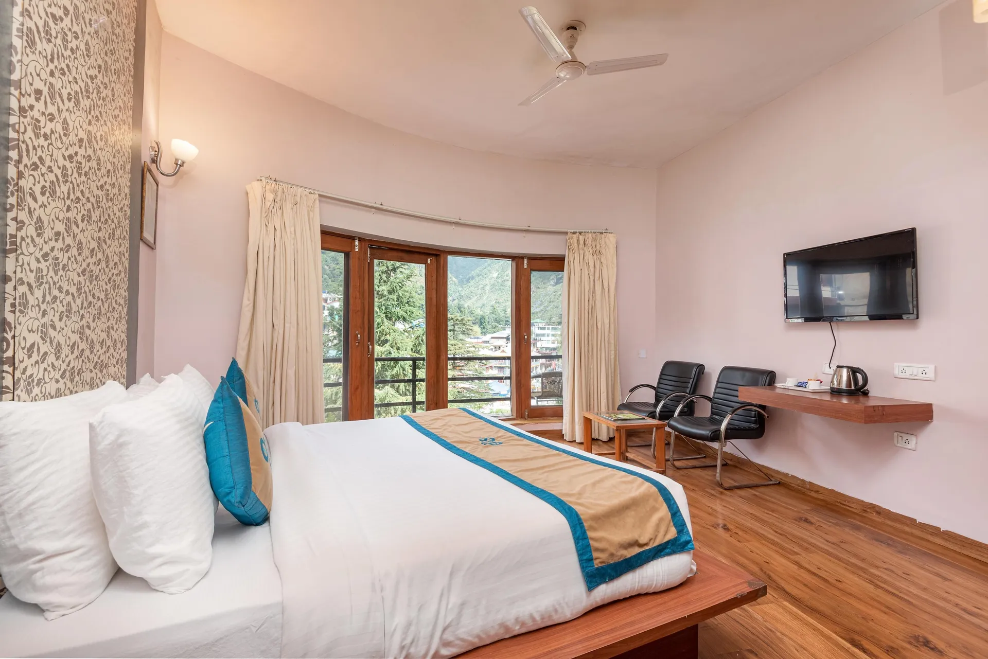 DLS Spring Valley Resort and Spa Room
