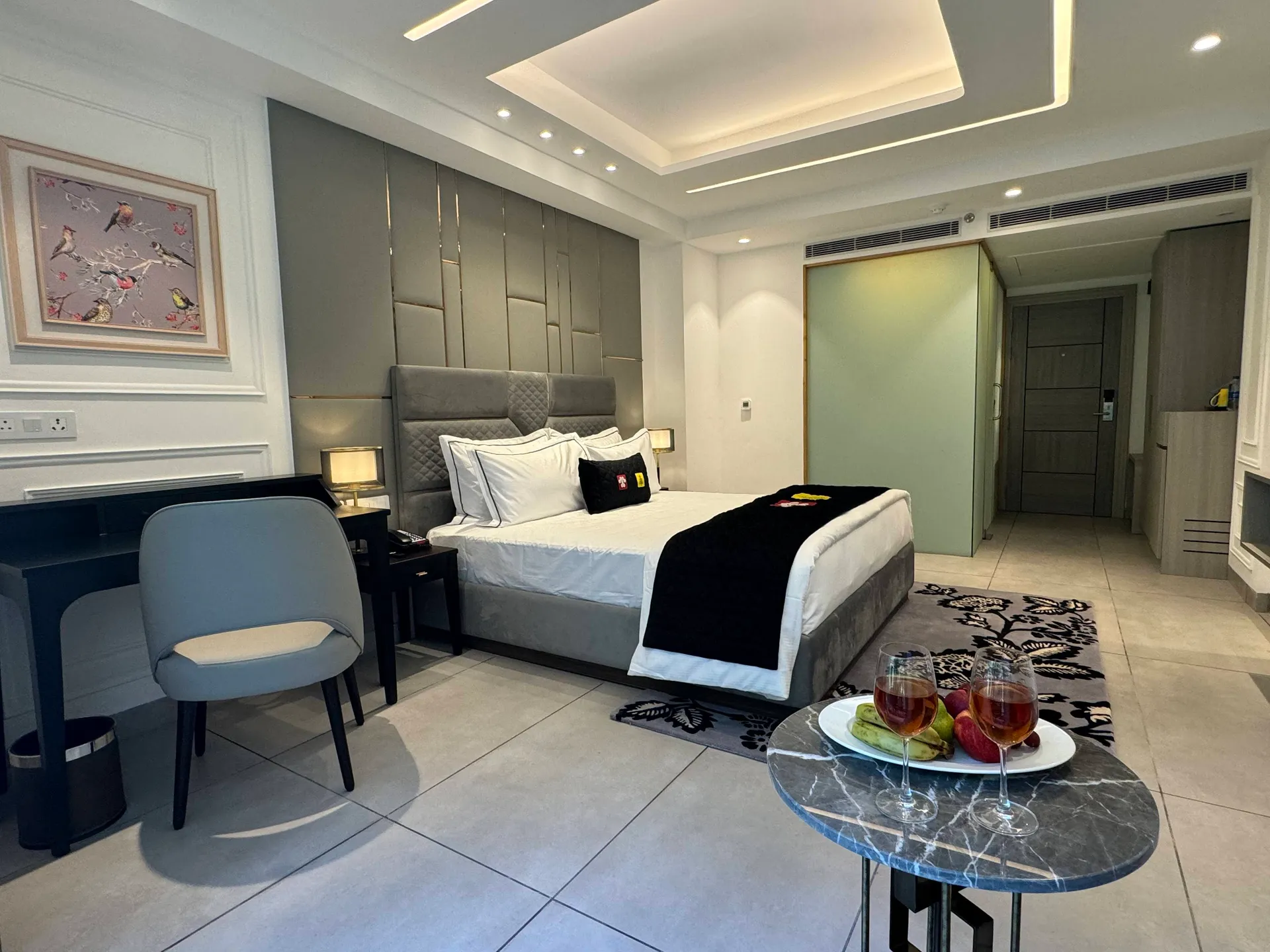 Mastiff Select Mandavya Dharamkot, McLeodganj Room
