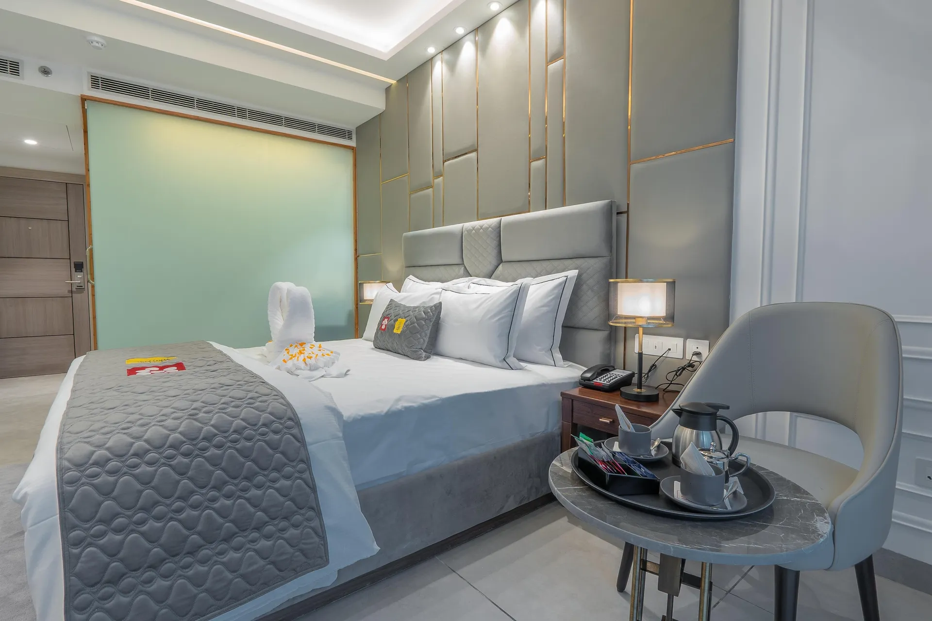 Mastiff Select Mandavya Dharamkot, McLeodganj Room