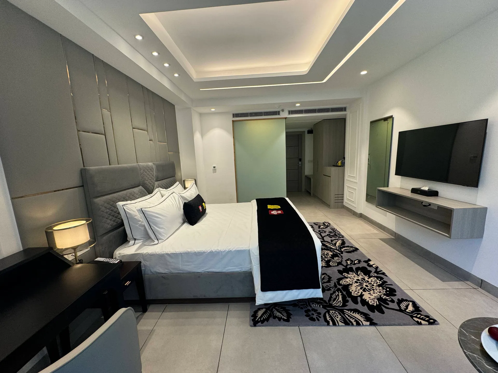 Mastiff Select Mandavya Dharamkot, McLeodganj Room