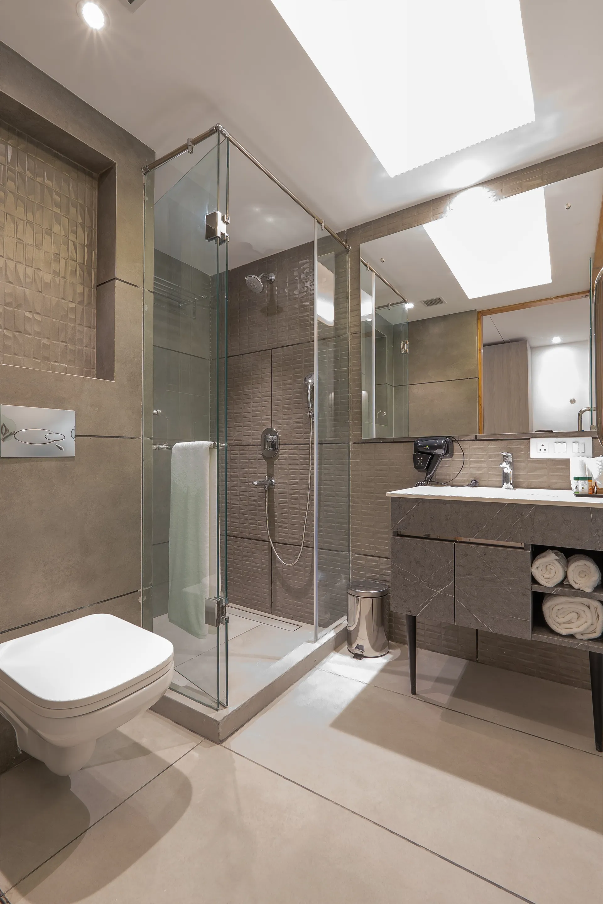 Mastiff Select Mandavya Dharamkot, McLeodganj Washroom