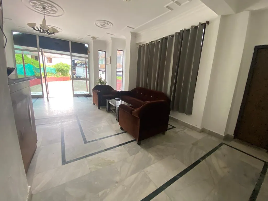 Snow Retreat By DLS Hotels Entrance