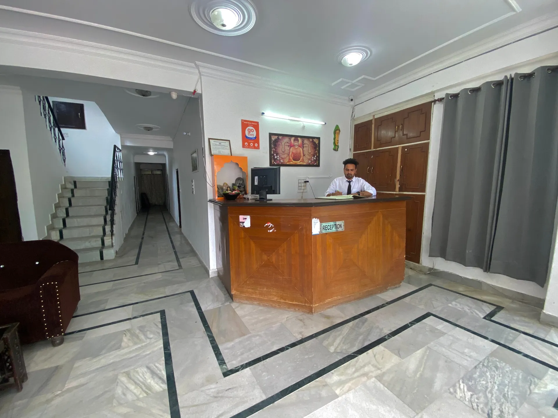 Snow Retreat By DLS Hotels Reception