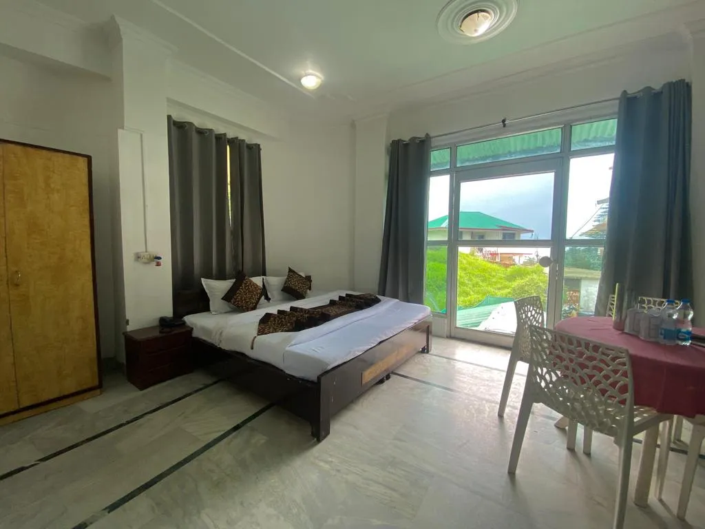 Snow Retreat By DLS Hotels Room