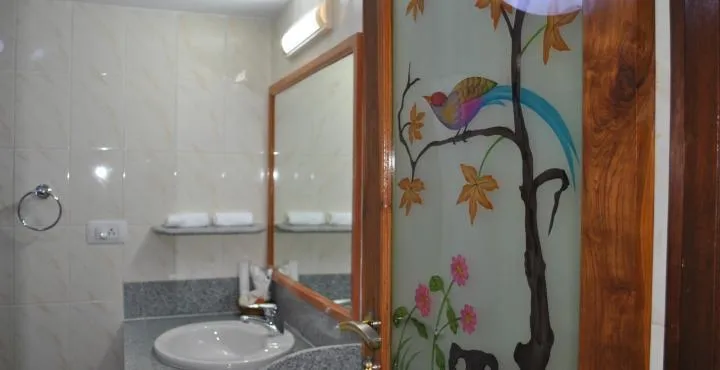 Cochichos Resort Room