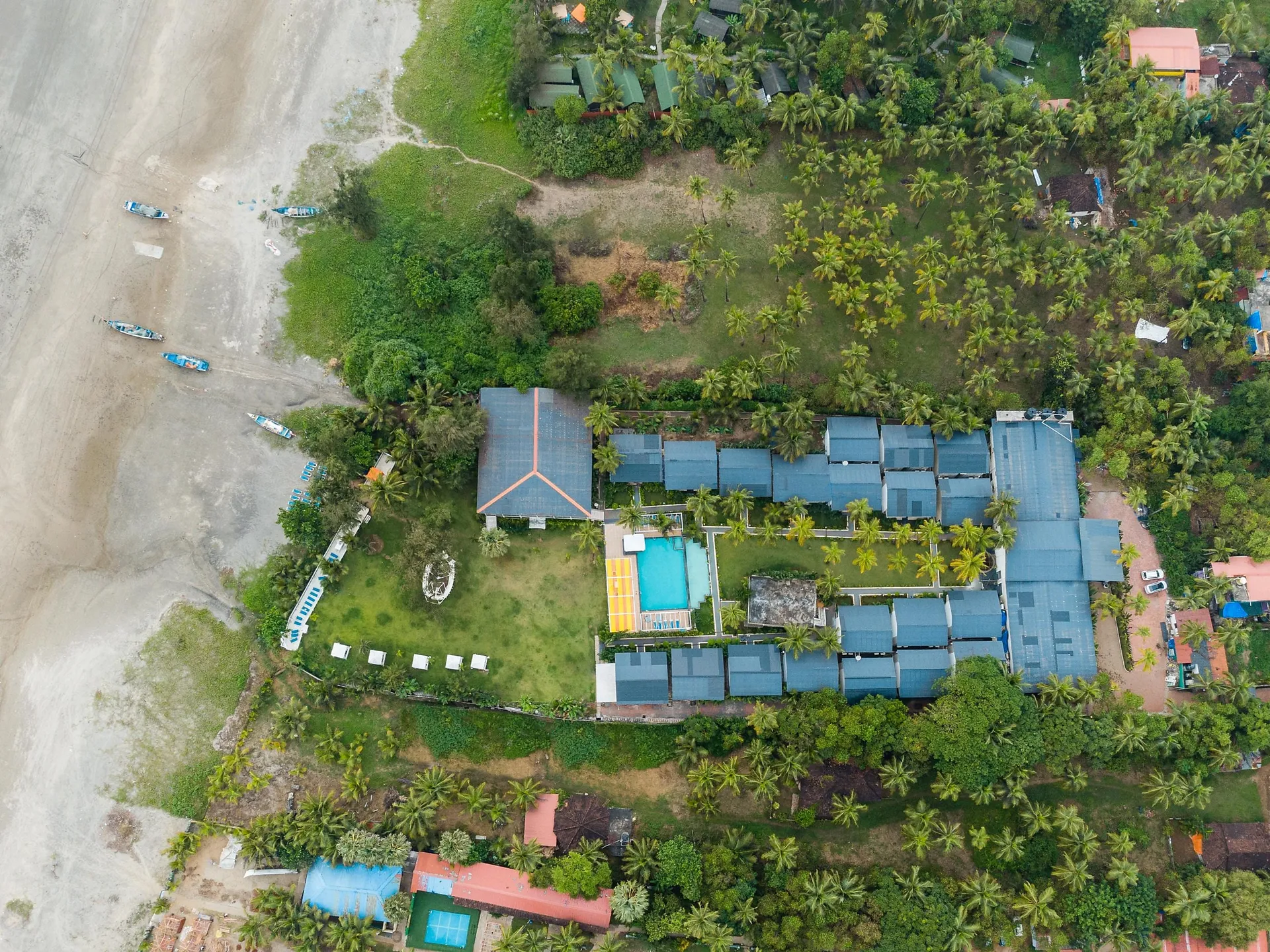 Foxoso LA Beach Resort Views