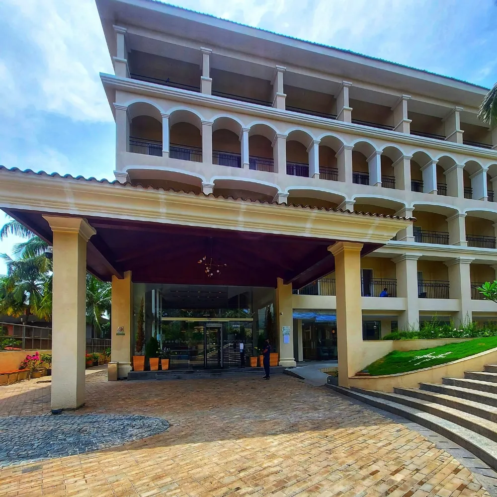 Holiday Inn Goa, Candolim Entrance