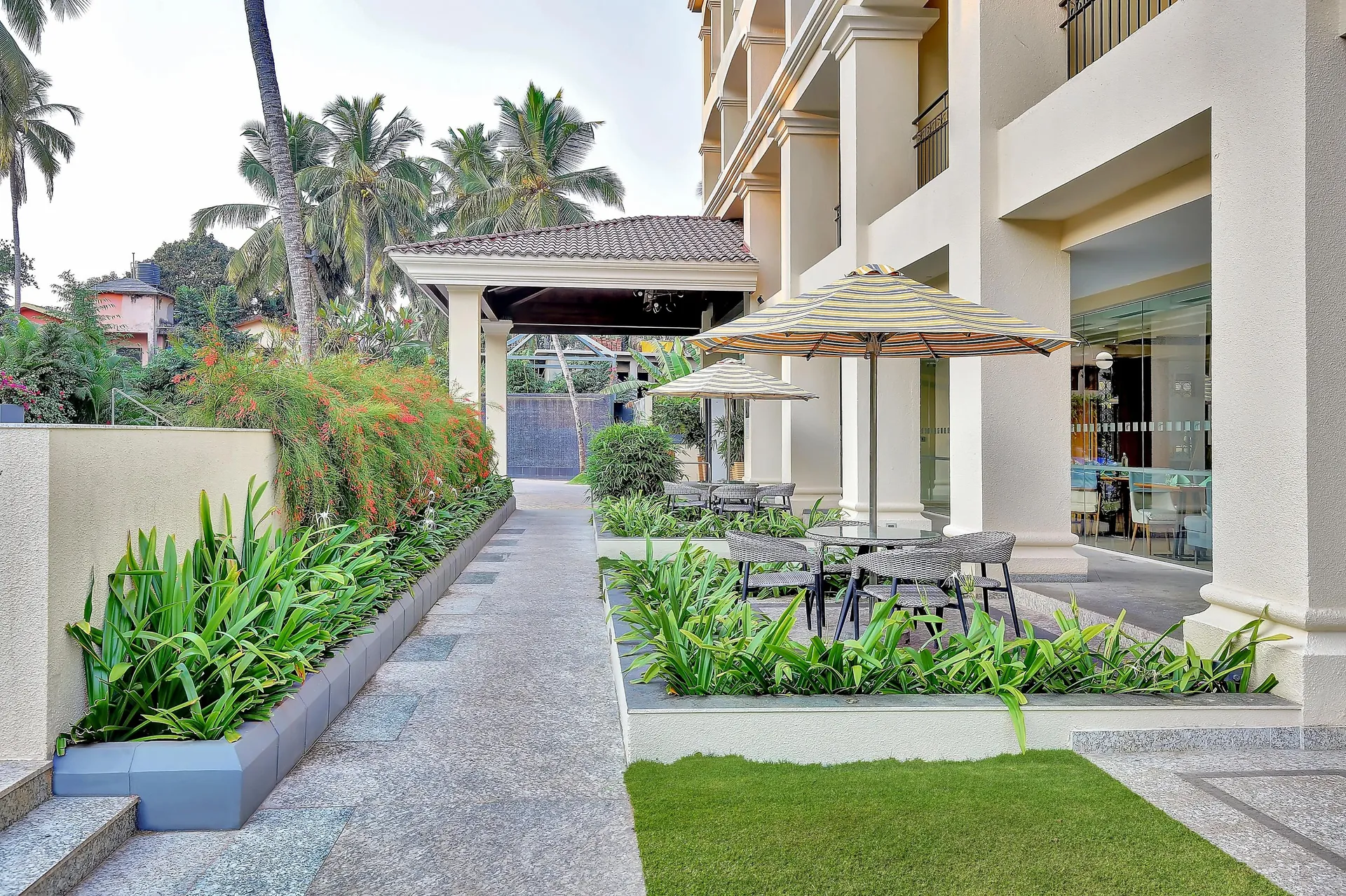 Holiday Inn Goa, Candolim Entrance