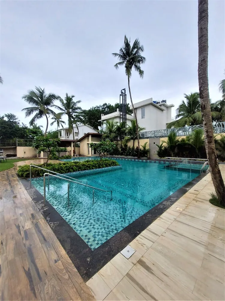 Holiday Inn Goa, Candolim Outdoors