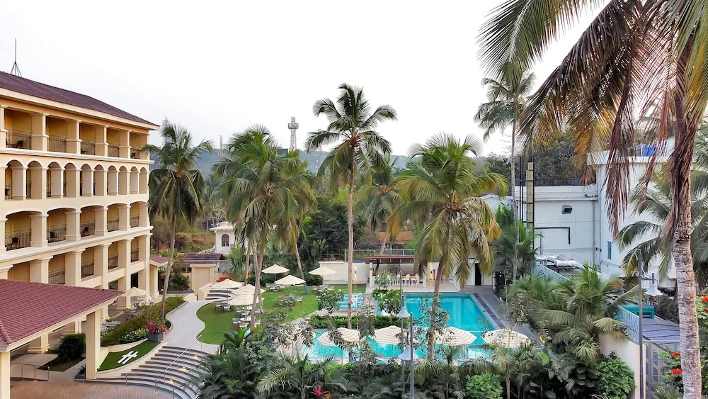 Holiday Inn Goa, Candolim Outdoors