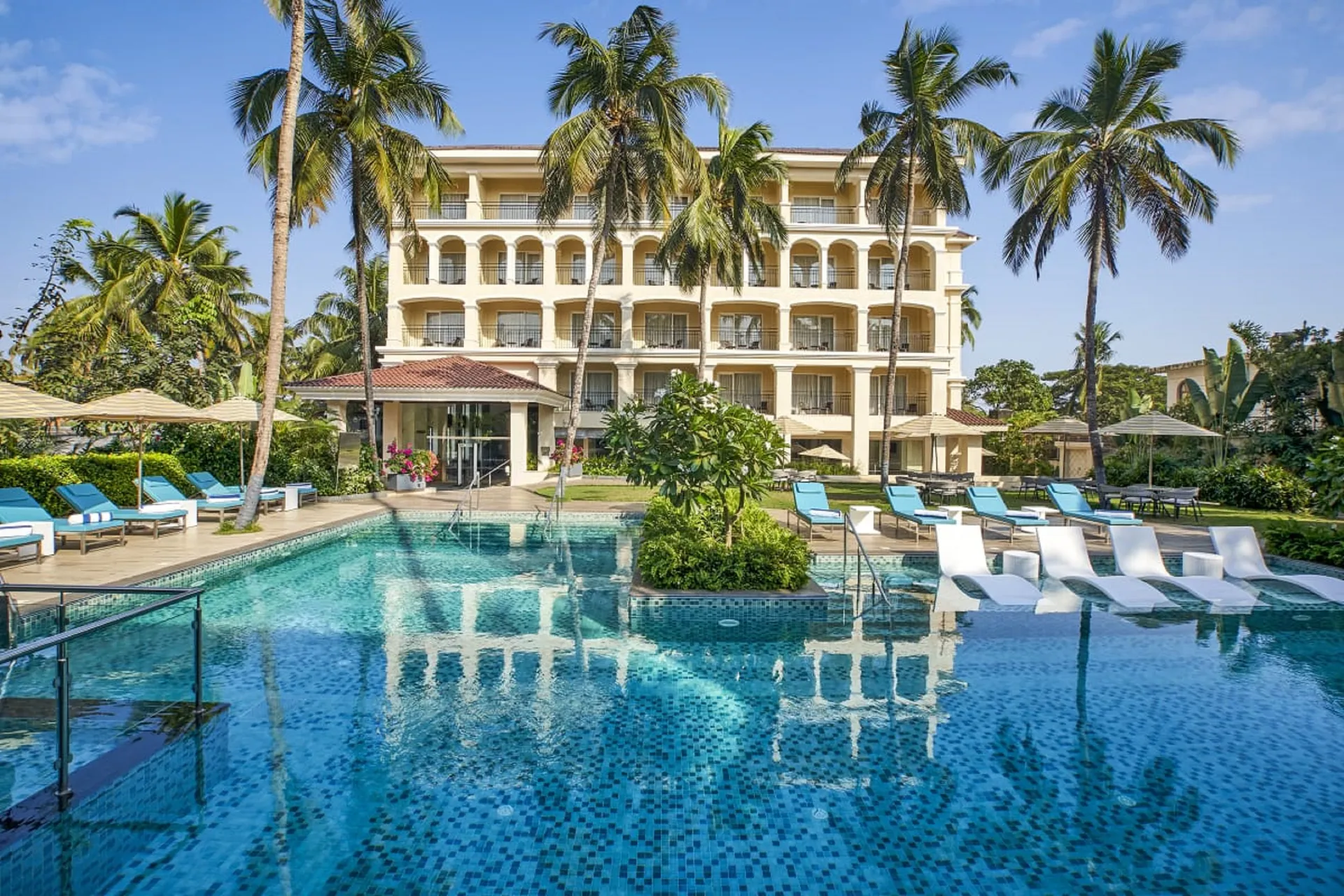 Holiday Inn Goa, Candolim Outdoors