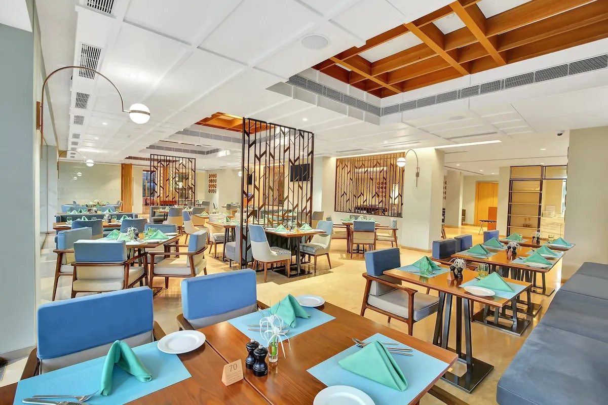 Holiday Inn Goa, Candolim Restaurant