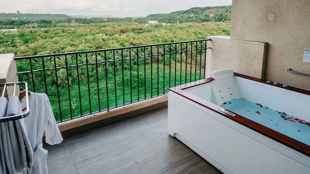 Holiday Inn Goa, Candolim Room