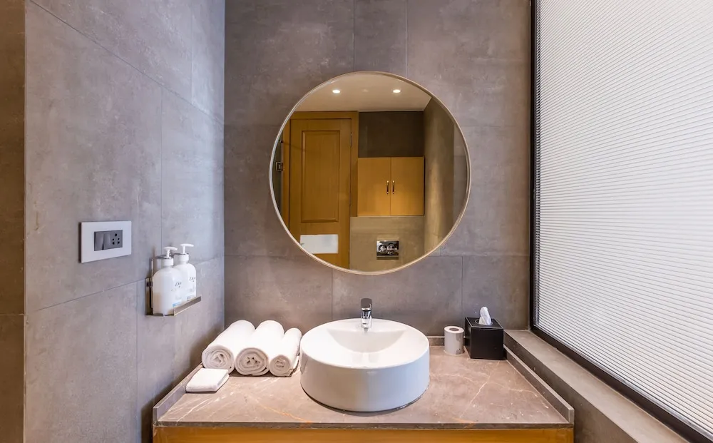 Holiday Inn Goa, Candolim Washroom