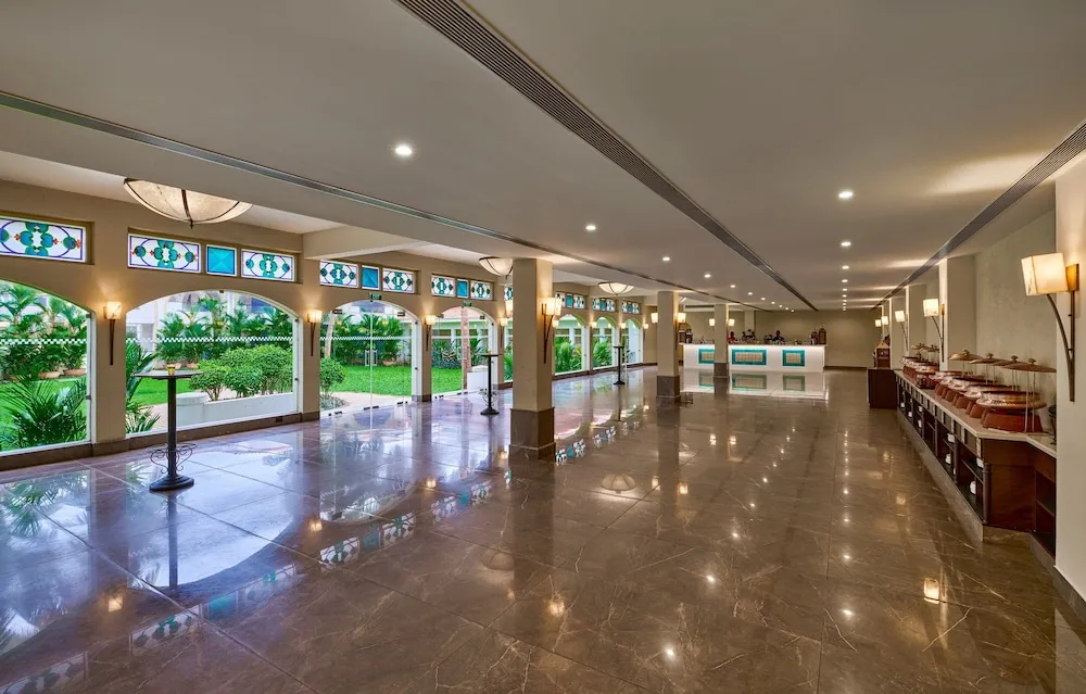 Holiday Inn Resort Common Area