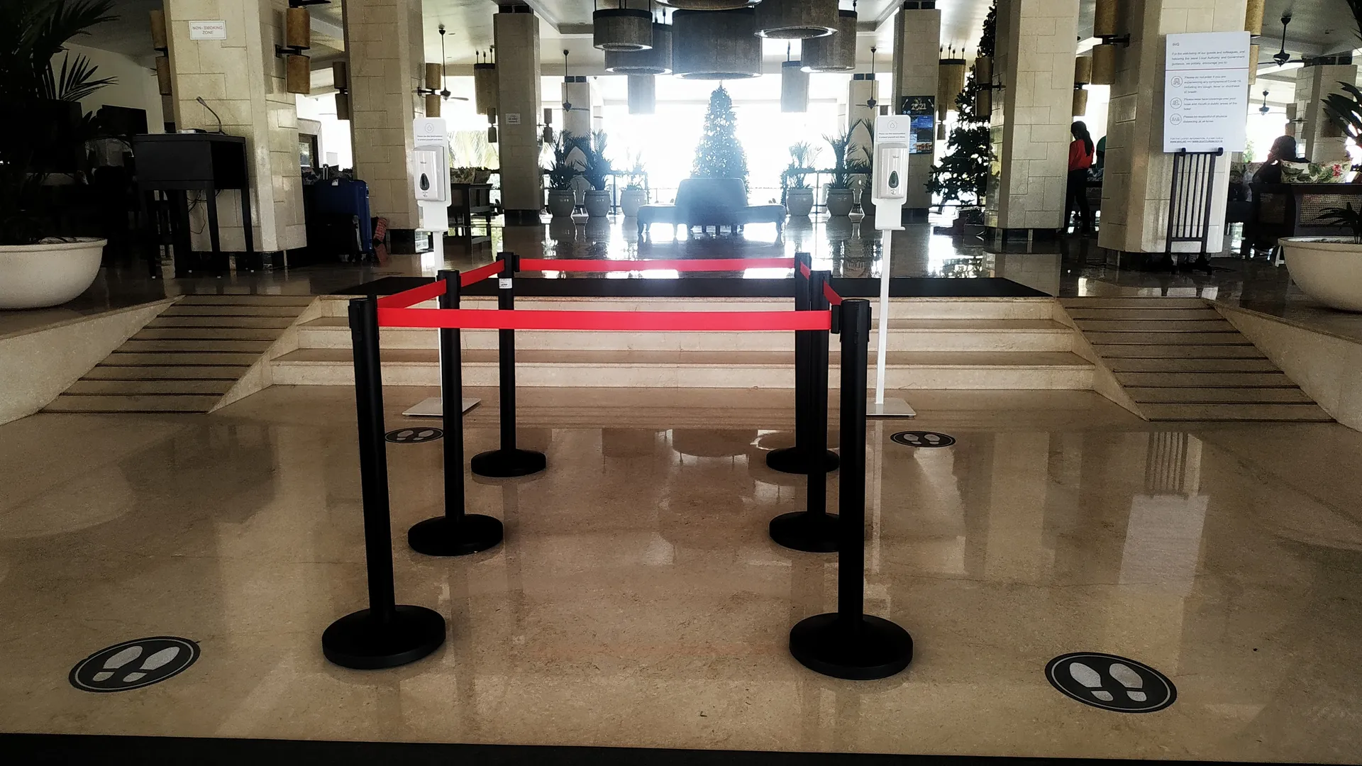 Holiday Inn Resort Entrance