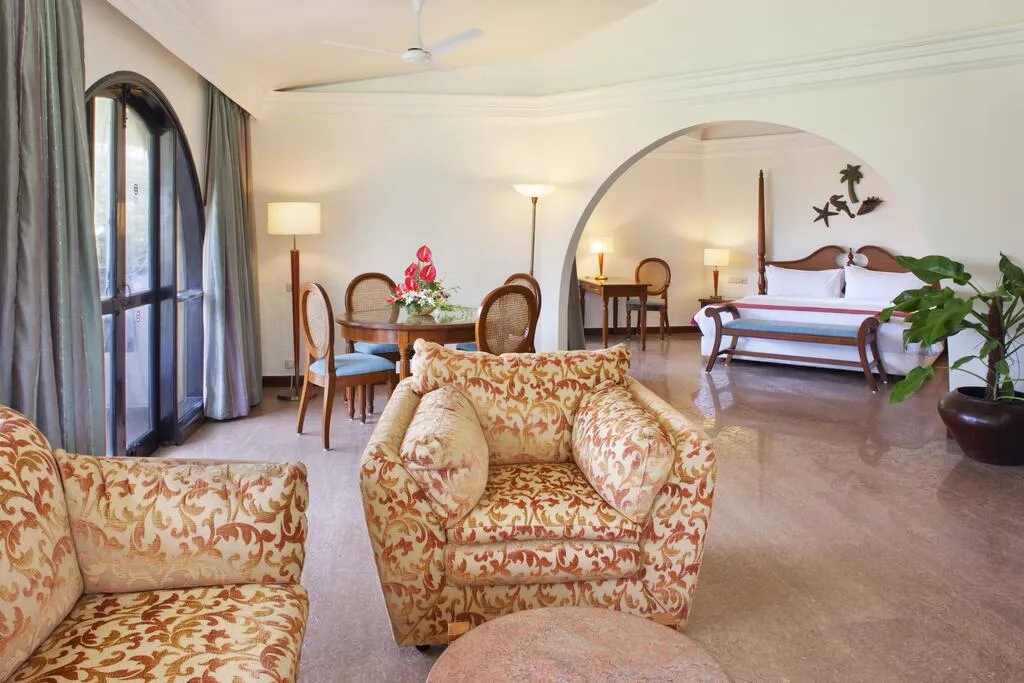 Holiday Inn Resort Interiors