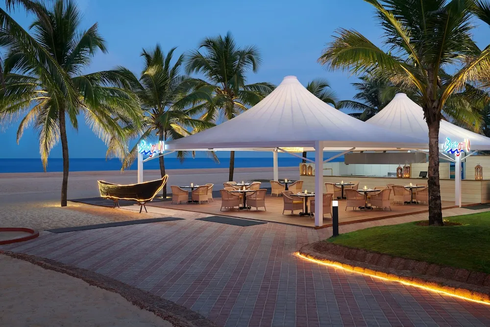 Holiday Inn Resort Outdoors
