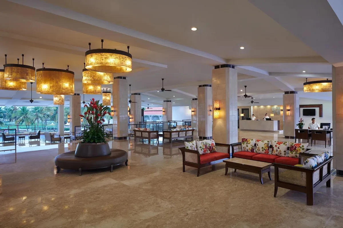 Holiday Inn Resort Reception