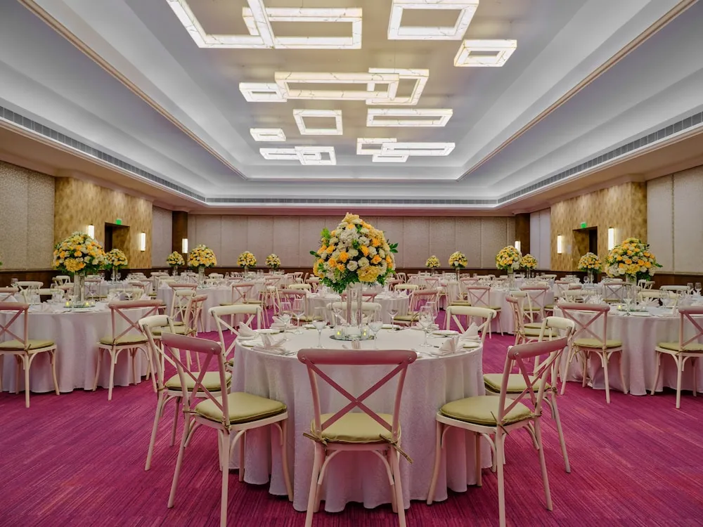 Holiday Inn Resort Restaurant