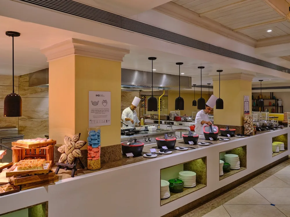 Holiday Inn Resort Restaurant