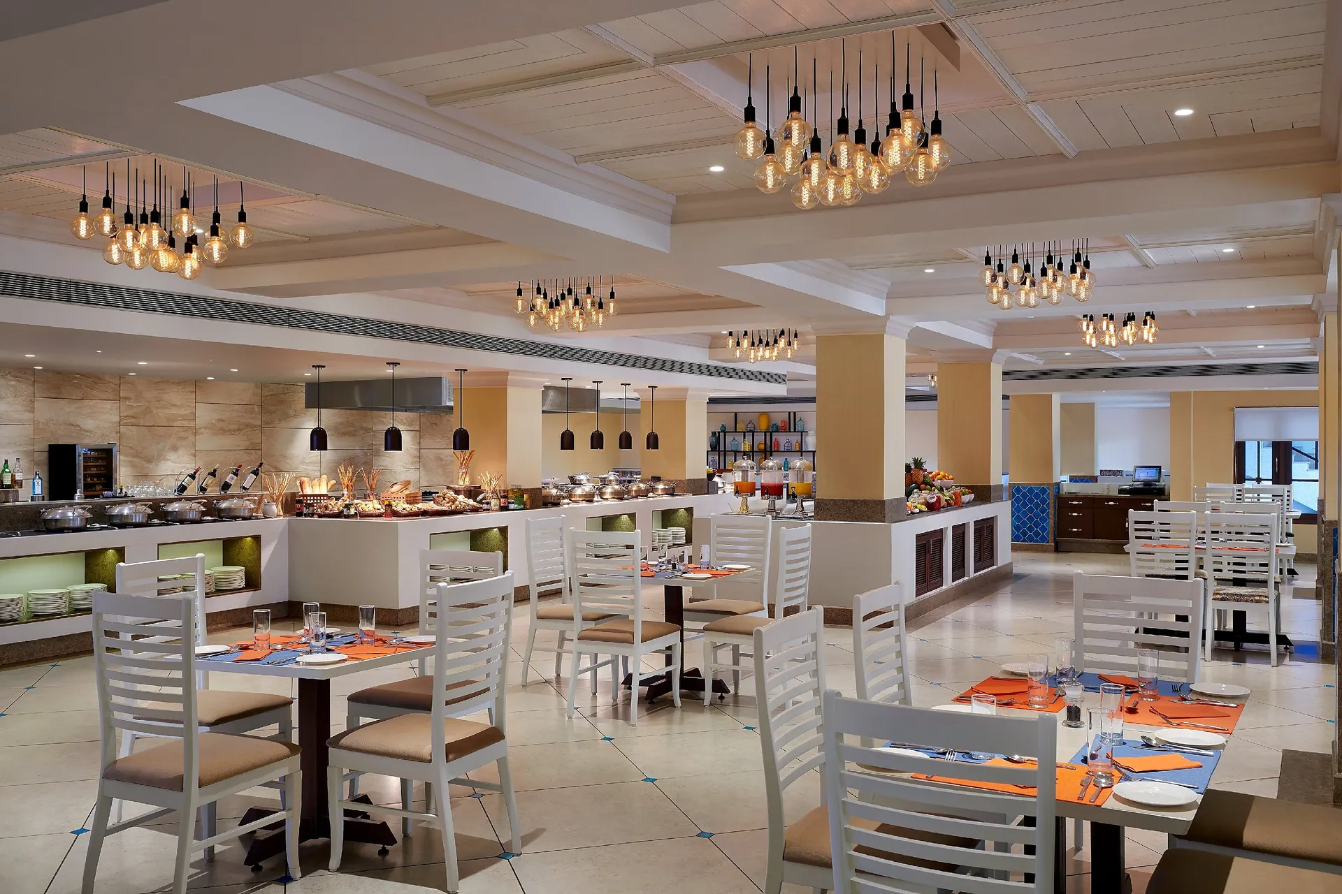 Holiday Inn Resort Restaurant