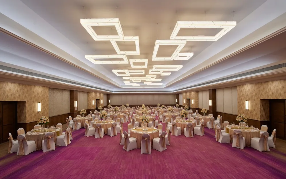 Holiday Inn Resort Restaurant